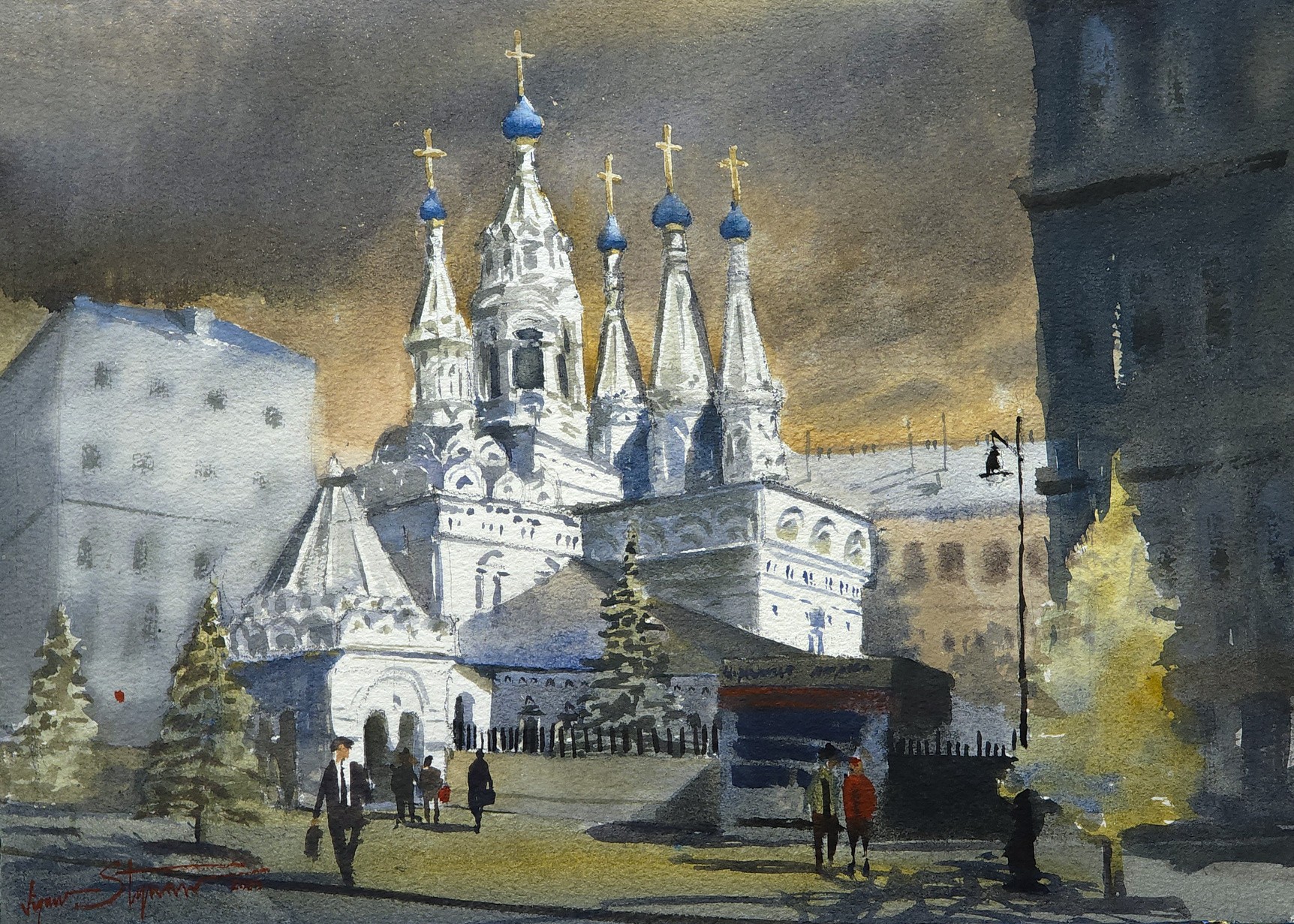 Catedral blanca con cúpulas azules bajo un cielo oscuro